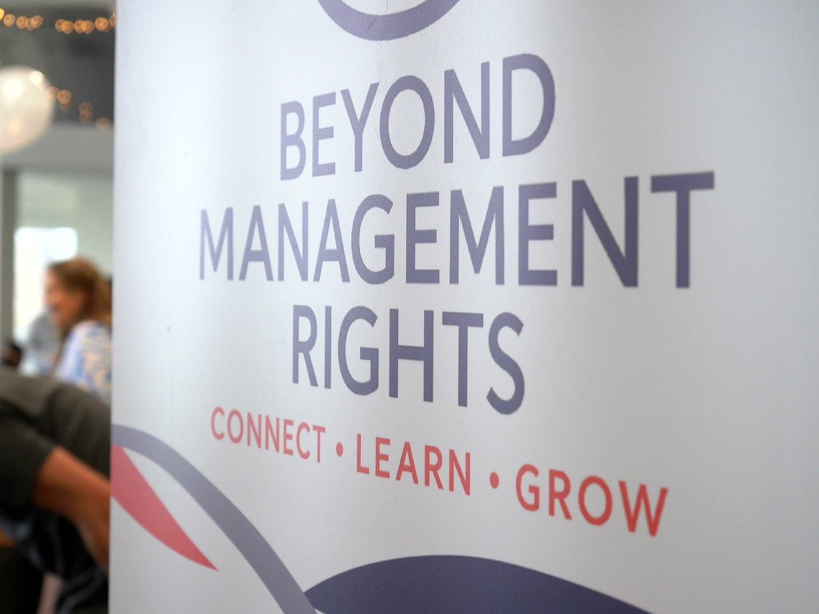 El banner de Beyond Management Rights: Connect, Learn, Grow.